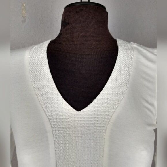 Adrianna Papell Sharkbite Hem 3/4 Sleeve Top S - Picture 5 of 10